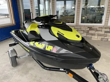 2021 Sea-Doo Waverunner GTR™ 230 Ibr