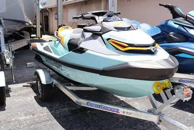 2024 Sea-Doo Waverunner Wake™ Pro 230