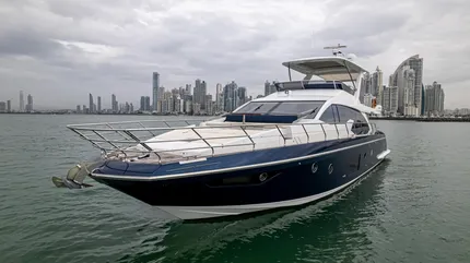 2017 Azimut Flybridge