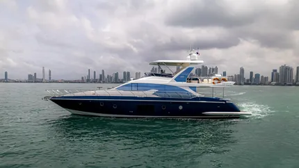 2017 Azimut Flybridge