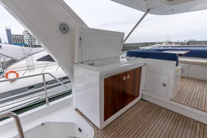 2017 Azimut Flybridge