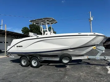 2024 Yamaha Boats 220 FSH Sport