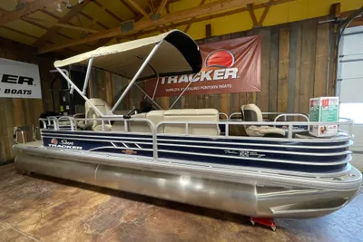 2023 Sun Tracker Fishin' Barge 22 DLX