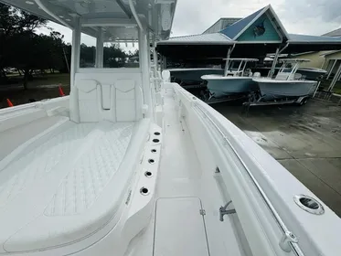 2024 Invincible 33' Catamaran