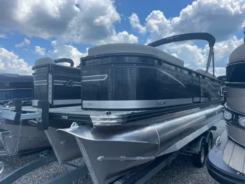 2023 Qwest Pontoons E-Class Lanai 822 LT