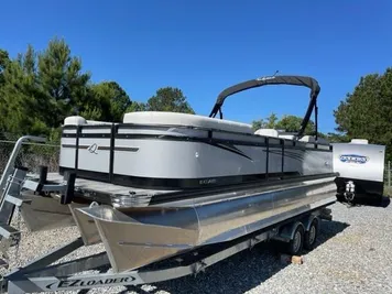 2023 Qwest Pontoons E-Class RLS 822 LT