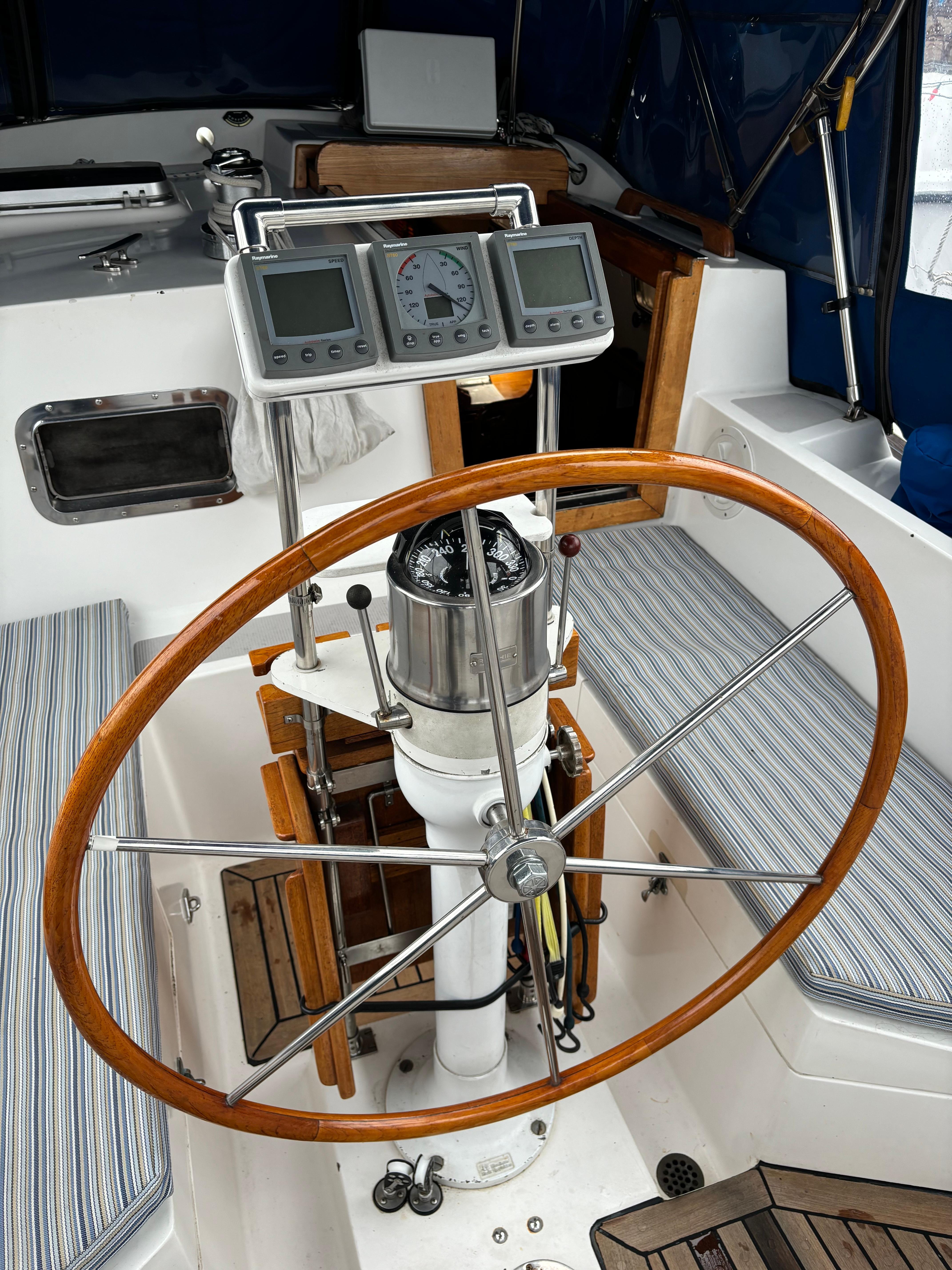 Cockpit Helm & Binnacle