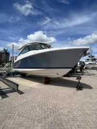 2023 Tiara Yachts 34 LX