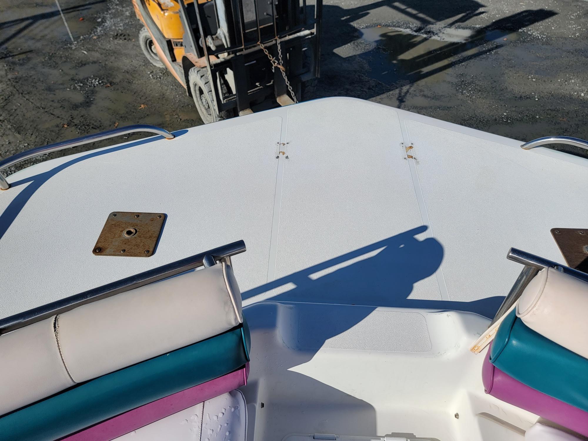1997 Hurricane Fun Deck 230