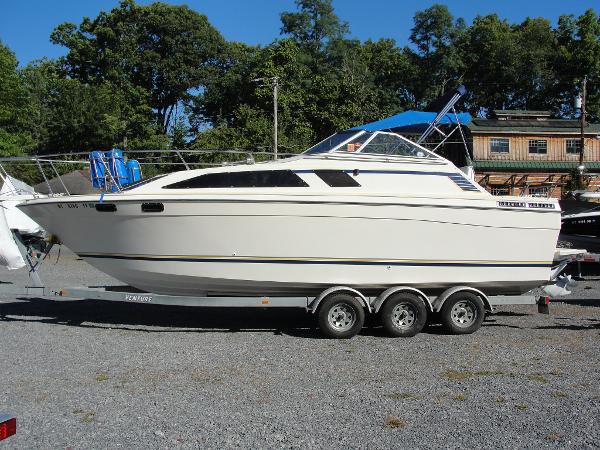 Used 1984 Bayliner Ciera Sunbridge 2750 12845 Lake George Boat