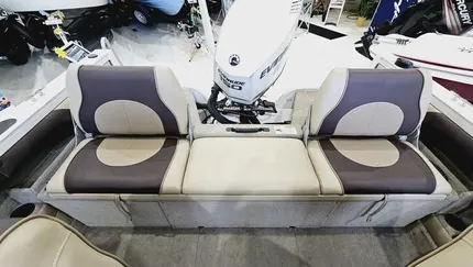 2015 Crestliner 1850 Super Hawk