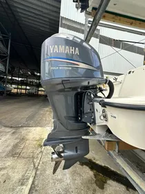 2007 Hydra-Sports 33 center console