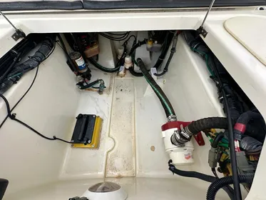 2007 Hydra-Sports 33 center console