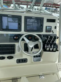 2007 Hydra-Sports 33 center console