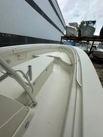 2007 Hydra-Sports 33 center console