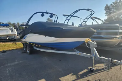 2018 Yamaha Boats AR210