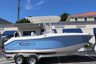 2024 Robalo R202 EX