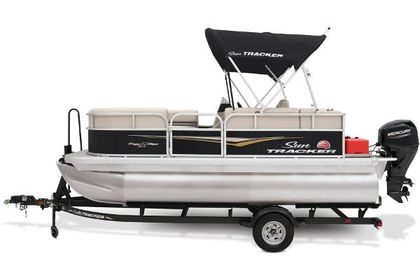 2024 Sun Tracker Party Barge 16 DLX