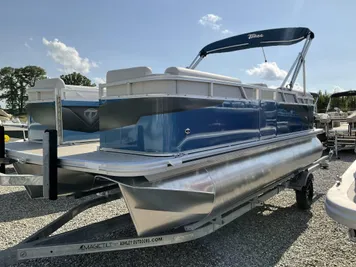 2024 Tahoe Pontoon Boats STX Cruise - 19 FT