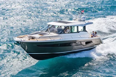 2025 Tiara Yachts 54 EX