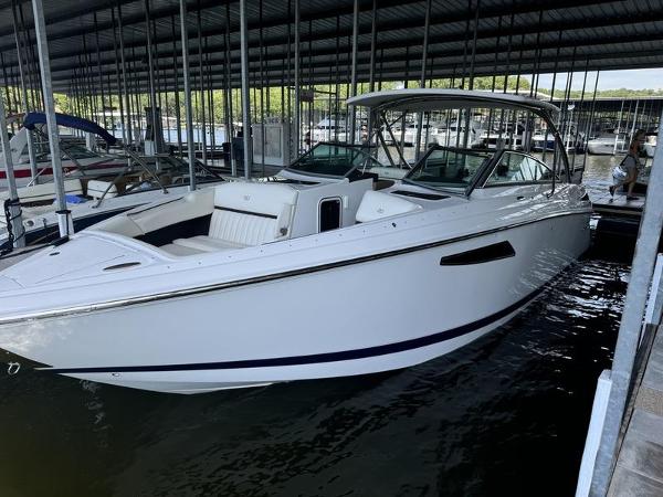 Used 2015 Cobalt 336, 65026 Lake Ozark - Boat Trader