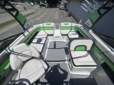 2017 Chaparral 243 Vortex VRX