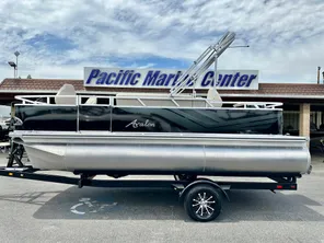 2023 Avalon VTX Quad Fish 19 w/ 40HP Mercury!