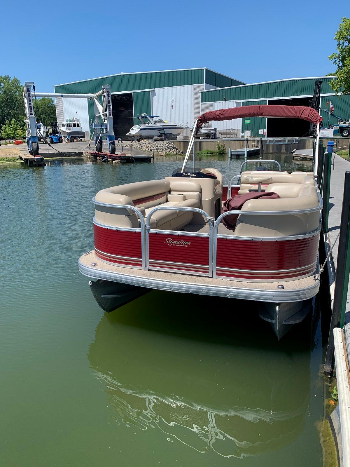 sale pending)2013 DLX 22ft Fishing Barge 90hp Mercury - boats - by