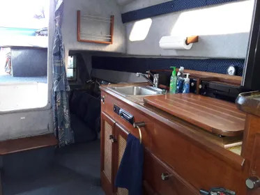 1986 Bayliner CIERRA 2550