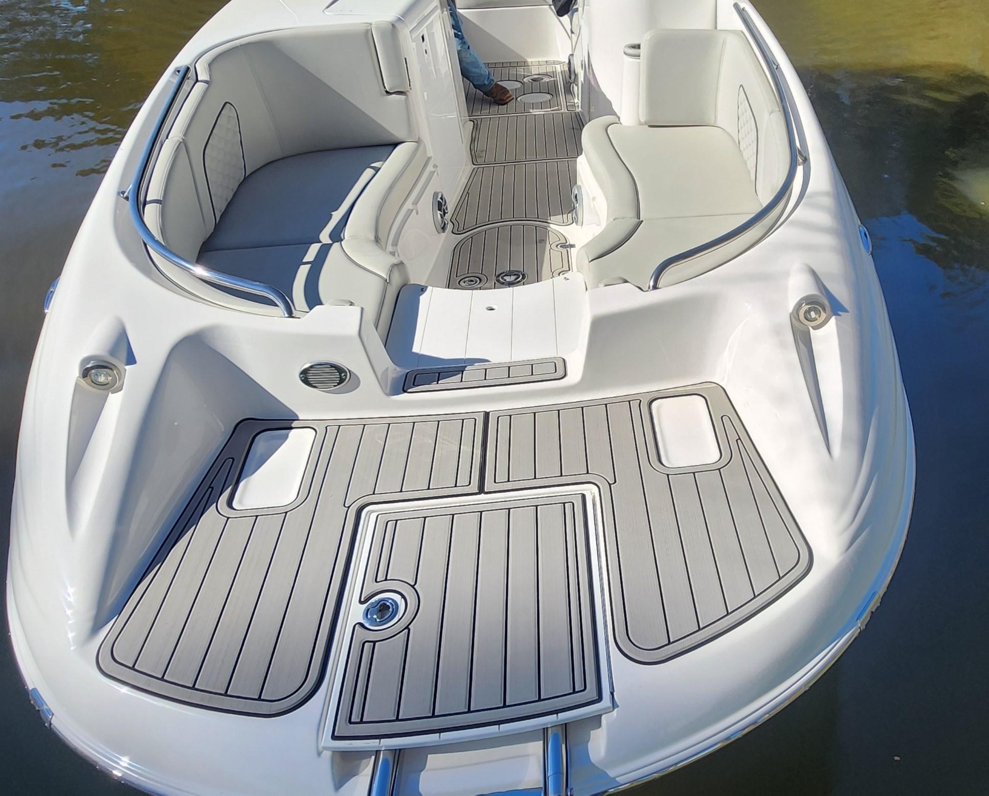 2021 Sea Pro 2400 SC Deck Boat