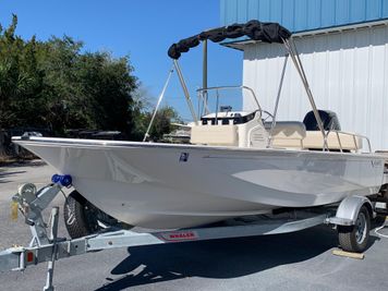2022 Boston Whaler 170 Montauk