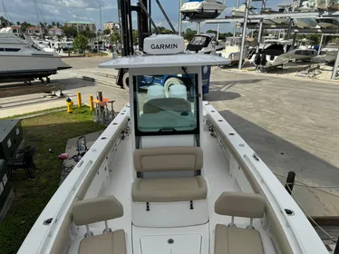 2019 Everglades 273 Center Console