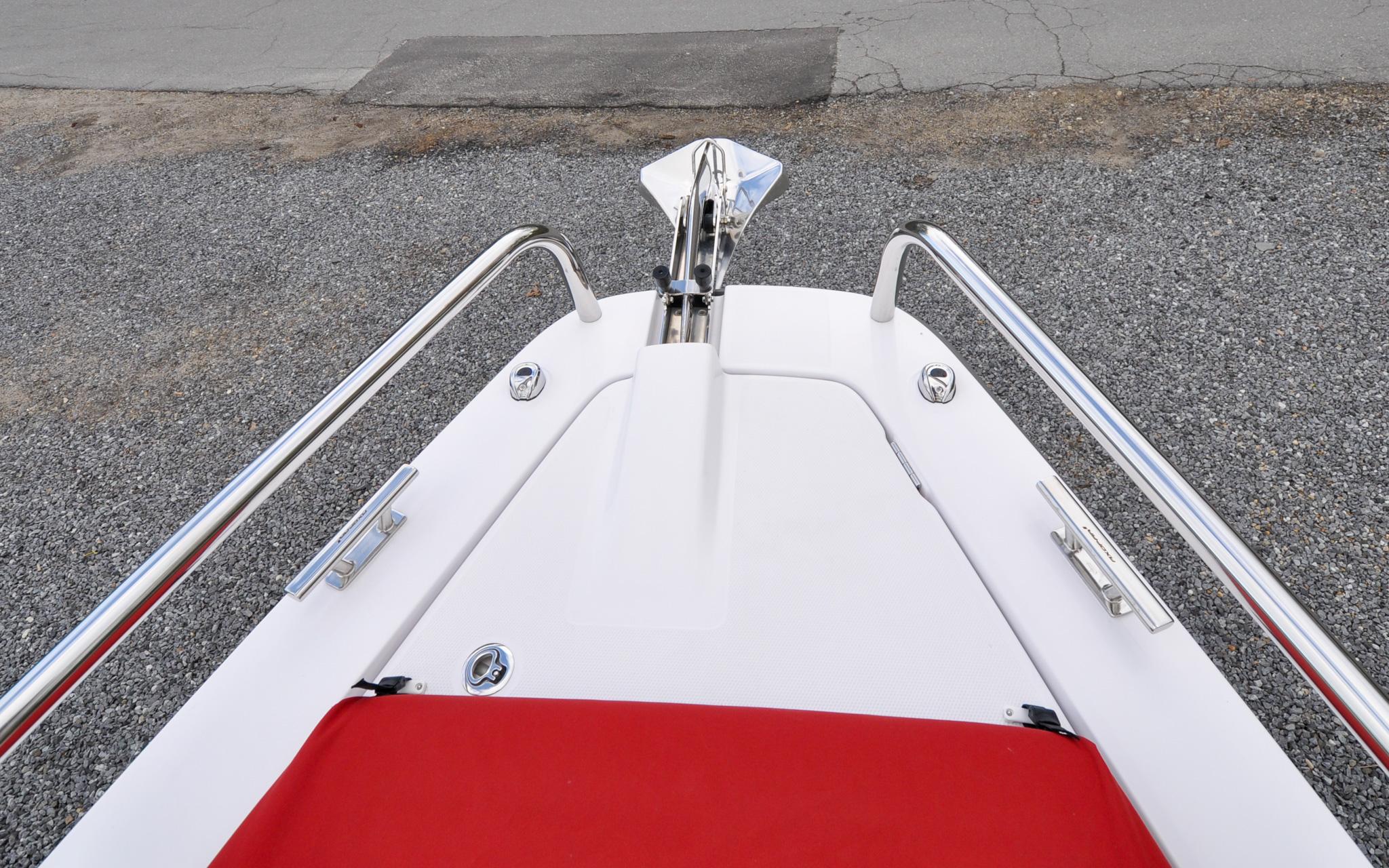 Axopar 37XC - Salt and Light - Deck - Fore Deck - Anchor locker/Anchor/Bow Roller