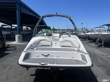 2018 Yamaha Boats AR190