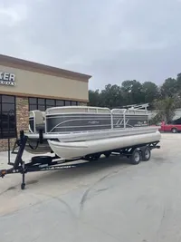 2023 Sun Tracker SUNTRACKER PARTY BARGE 20 DLX W/90 HP