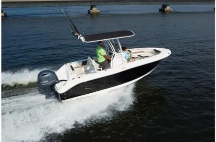 2023 Robalo Explorer R202EX