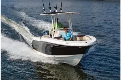 2023 Robalo Explorer R202EX