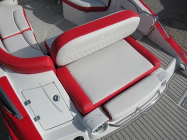 2023 Crownline 280 SS Surf