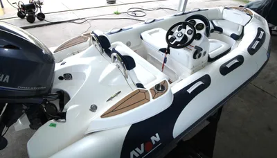 2017 Avon Seasport 440 Deluxe NEO 60hp In Stock