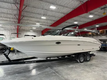 2005 Sea Ray 290 SLX