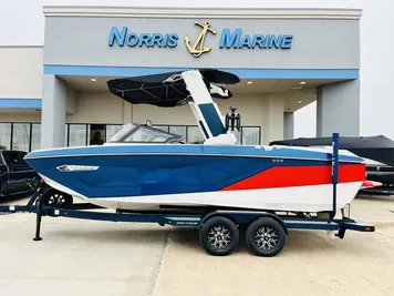 2024 Nautique G23