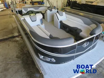 2024 Tahoe LTZ 2385 Cruise Pontoon & Honda 4-Stroke EFI