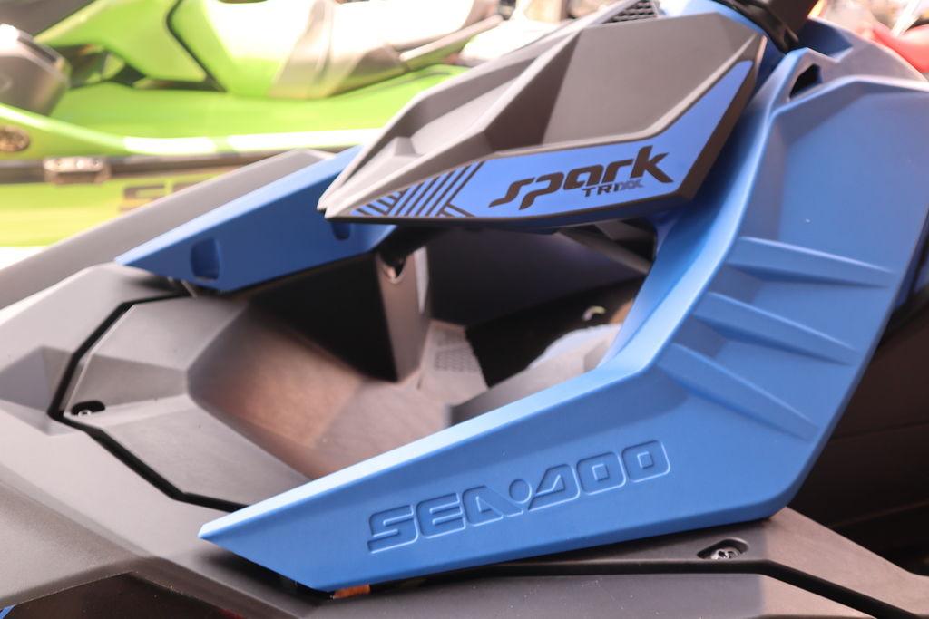 2023 Sea-Doo Spark® Trixx™ 2-up Rotax® 900 H.O. ACE™