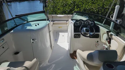 2017 NauticStar 243DC Sport Deck