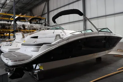 2024 Sea Ray 270SDX