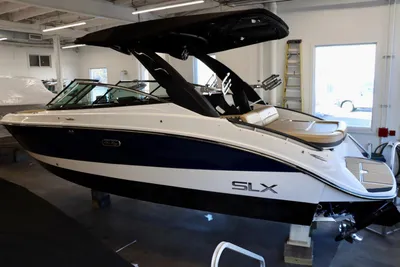 2023 Sea Ray 260SXS