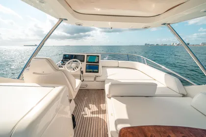 2013 Azimut 64