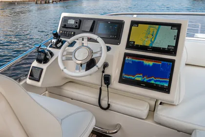 2013 Azimut 64