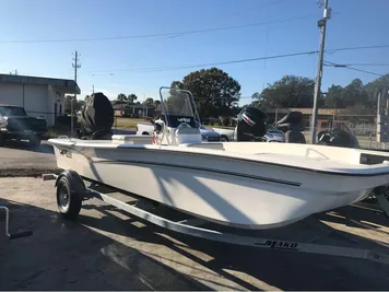 2023 Mako Pro Skiff 17 CC