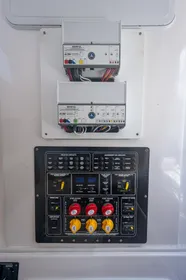 Sea Fox 28 Settin Hooks - Electrical Panel